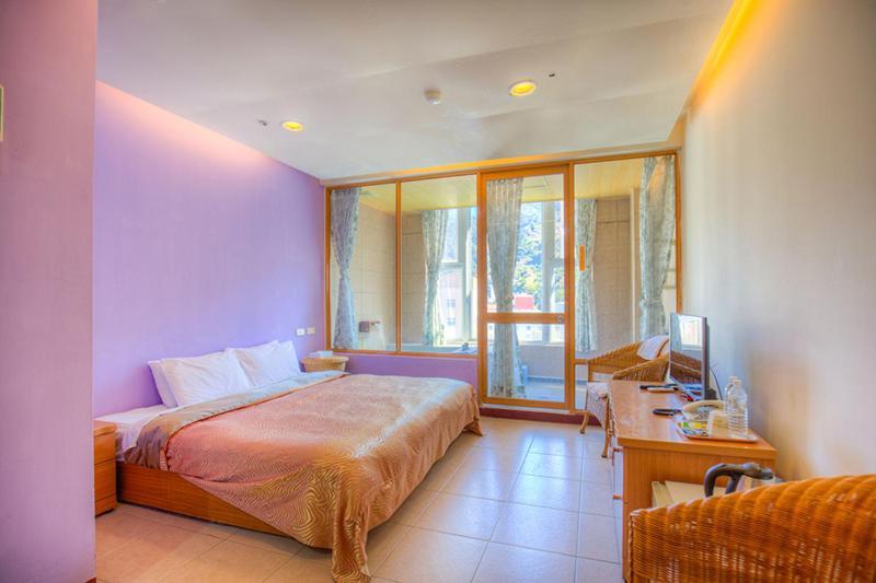 Crystal Hotel Ren’ai Zewnętrze zdjęcie